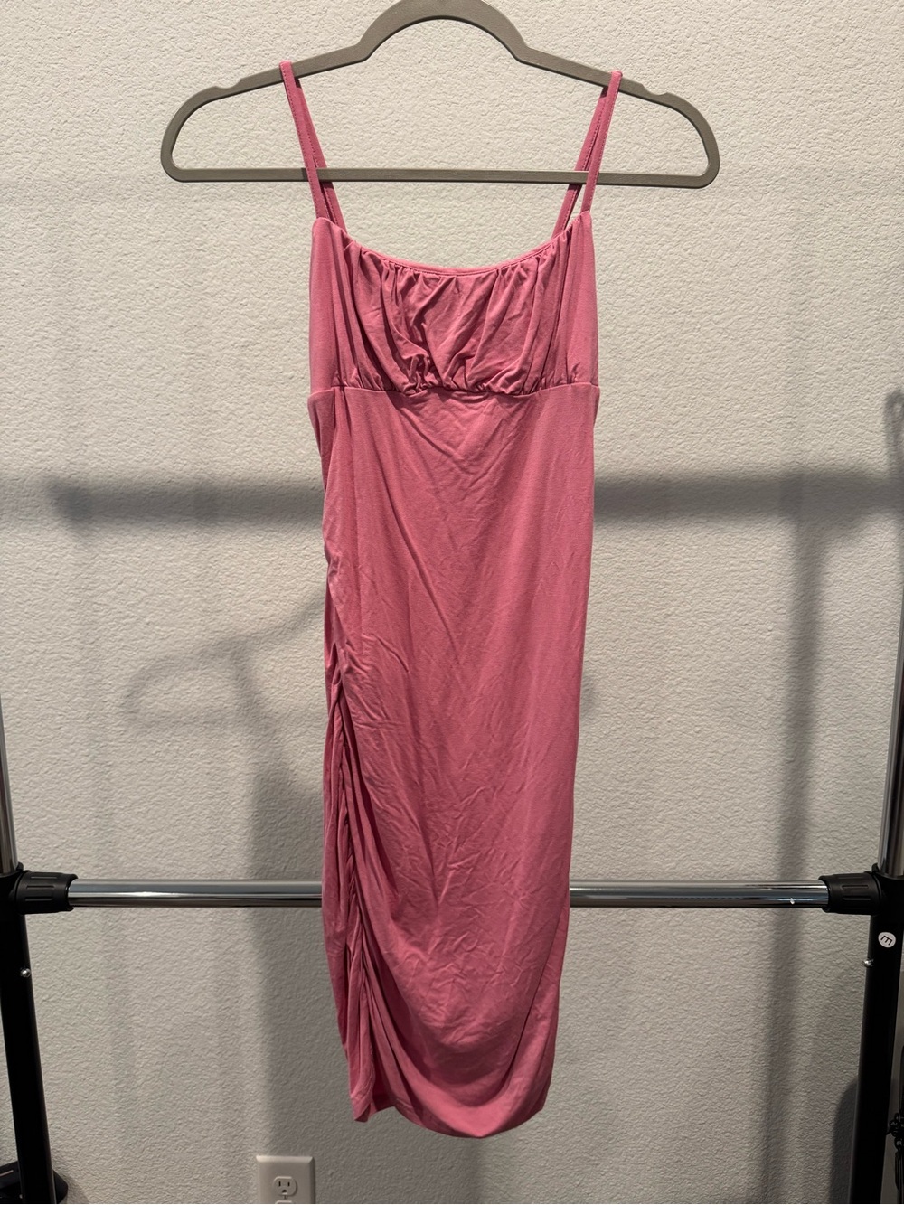 Source Unknown Rose Pink Ruched Midi Dress